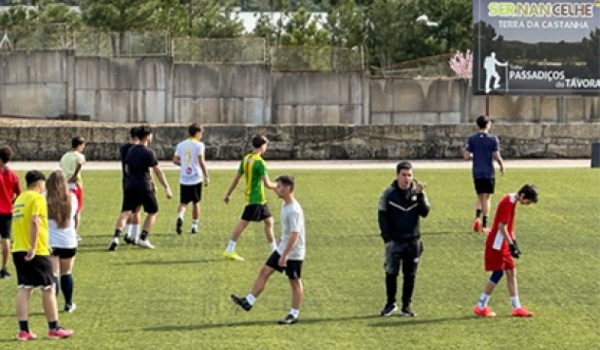 A ESPROSER e os JOVENS EM MISSÃO uniram-se para a 'Caminhada dos Afetos' e um animado jogo de futebol no estádio da Pedreira